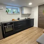 Home-In Apartma